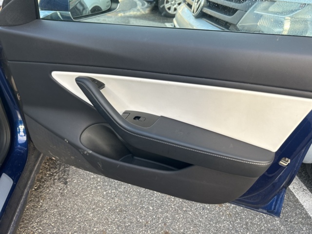 1440583-29 Tesla Model 3 Long Range AWD, 440hp -2019