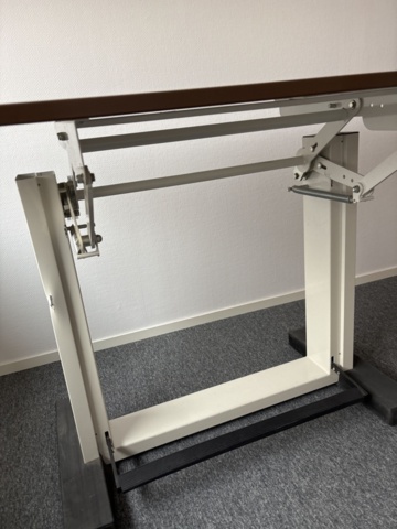 1372963-4 Drawing table Bieffe