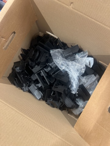 1431429-23 Various fasteners and installation materials for solar panels - 6 pallets