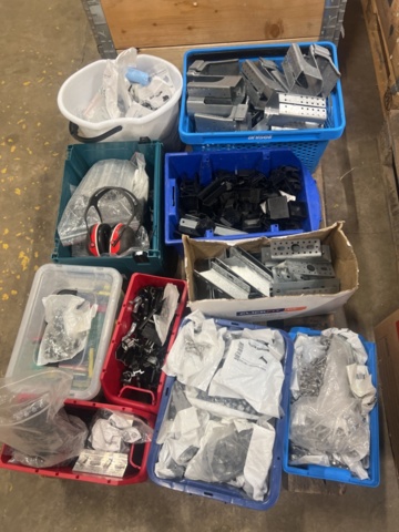 1431429-31 Various fasteners and installation materials for solar panels - 6 pallets