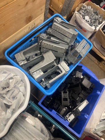 1431429-36 Various fasteners and installation materials for solar panels - 6 pallets