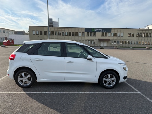1440096-6 Citroën C4 Picasso 1.6 VTi Manuell, 120hk, 2014