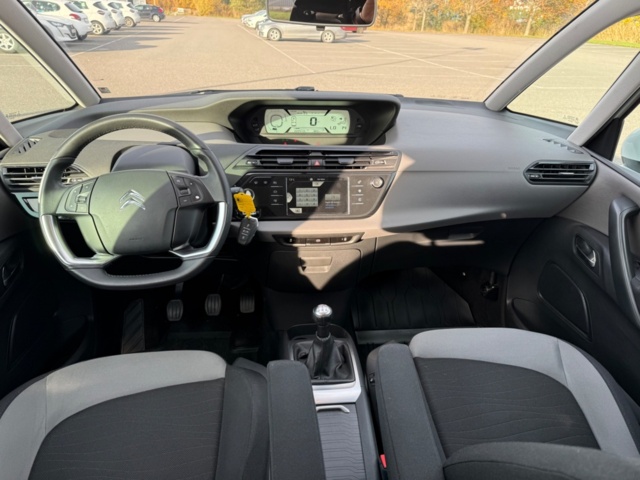 1440096-9 Citroën C4 Picasso 1.6 VTi Manuell, 120hk, 2014