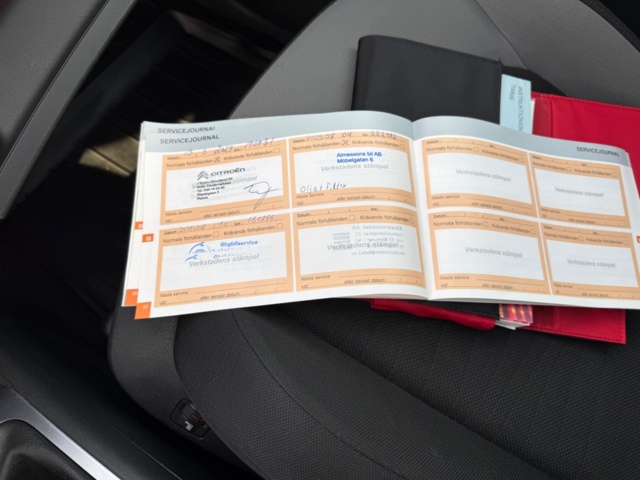 1440096-16 Citroën C4 Picasso 1.6 VTi Manuell, 120hk, 2014