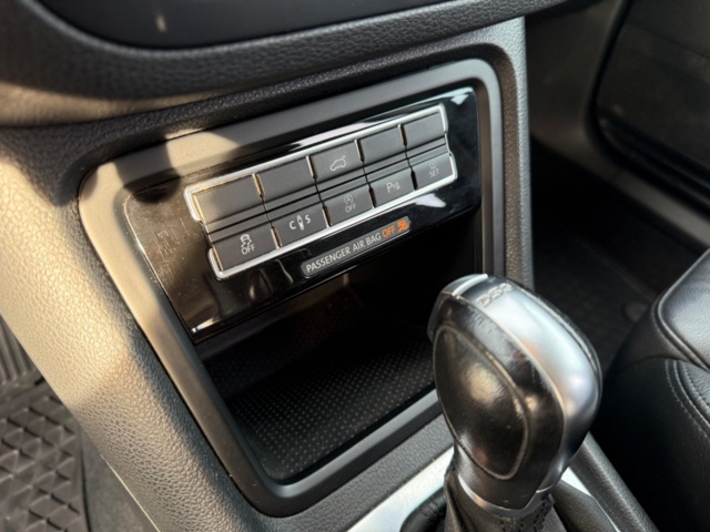 1440097-17 Volkswagen Sharan 7-sitts 2.0 TDI DPF BMT DSG Sekventiell, 170hk, 2011