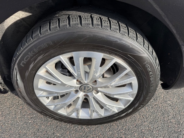 1440097-32 Volkswagen Sharan 7-sitts 2.0 TDI DPF BMT DSG Sekventiell, 170hk, 2011