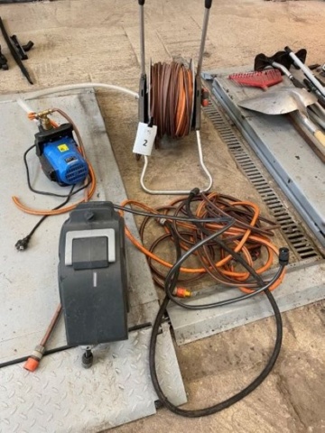 1426182-2 Vattenpump och vattenslang