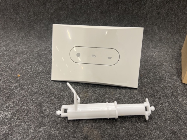 1440543-1 Frontlucka Ifö Sign