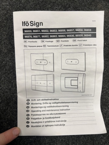 1440543-6 Frontlucka Ifö Sign