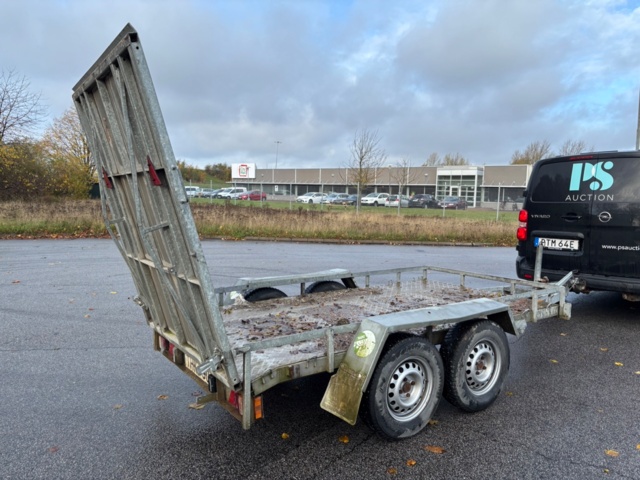 918908-5 Maskintrailer - CO Släpet 2000