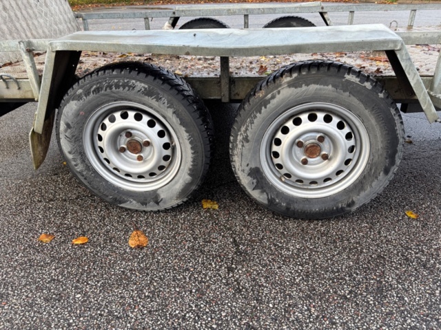 918908-10 Maskintrailer - CO Släpet 2000