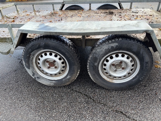 918908-12 Maskintrailer - CO Släpet 2000