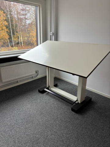 1372963-1 Drawing table Bieffe