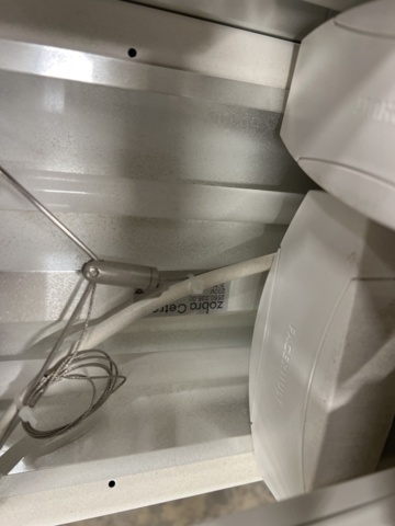 1440552-10 Parti med lysrörsarmaturer