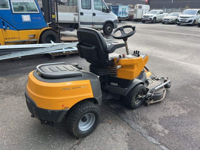 1069054-5 Åkgräsklippare med frontmonterat klippaggregat, Stiga Park Pro 740 IOX
