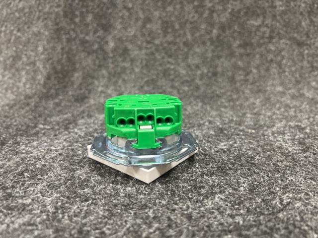 1440534-8 40 pcs Wall socket 1-way Schneider Electric Exxact