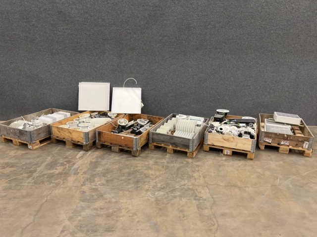 1440558-1 Parti med belysning