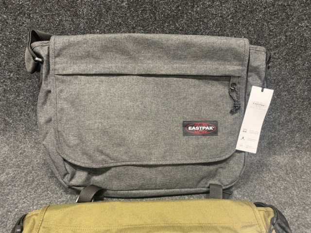 1440265-4 Bags Eastpak