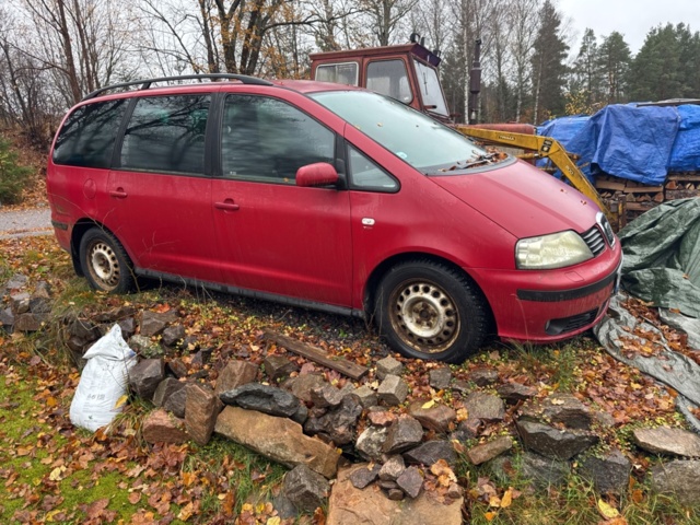 1321063-6 SEAT Alhambra 7-Seater 2.0 TDI PD Manuell, 140hk, 2008 (Reparationsobjekt)