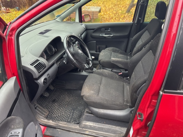 1321063-7 SEAT Alhambra 7-Seater 2.0 TDI PD Manuell, 140hk, 2008 (Reparationsobjekt)