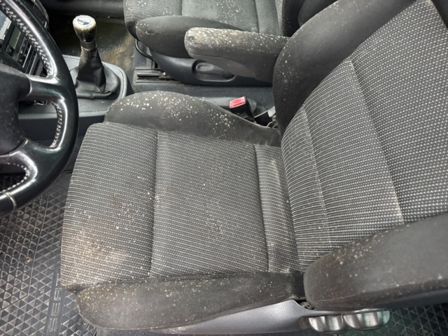 1321063-8 SEAT Alhambra 7-Seater 2.0 TDI PD Manuell, 140hk, 2008 (Reparationsobjekt)