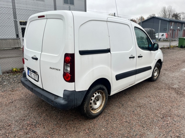 1441402-4 Peugeot Partner Van Utökad Last 1.6 BlueHDi Manuell, 99hk, 2017