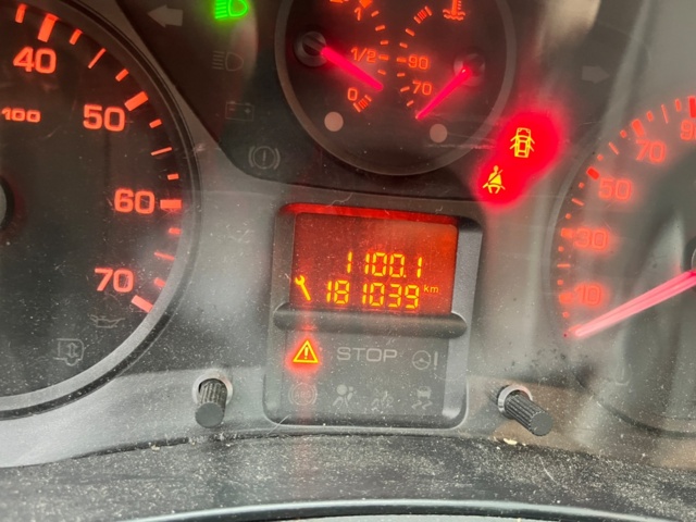 1441402-8 Peugeot Partner Van Utökad Last 1.6 BlueHDi Manuell, 99hk, 2017