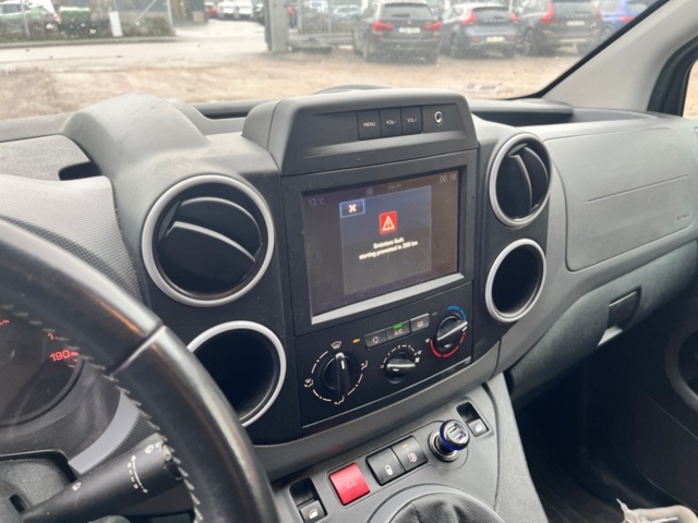 1441402-11 Peugeot Partner Van Utökad Last 1.6 BlueHDi Manuell, 99hk, 2017