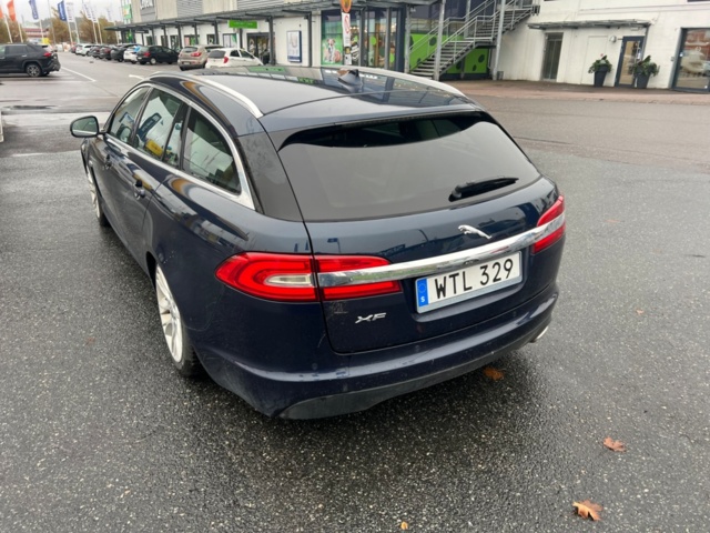 1274829-3 Jaguar XF Sportbrake 2.2 TDi4 - 2013 (Repair item)