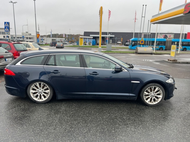 1274829-6 Jaguar XF Sportbrake 2.2 TDi4 - 2013 (Repair item)