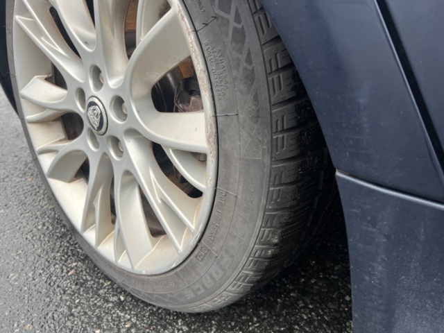 1274829-35 Jaguar XF Sportbrake 2.2 TDi4 - 2013 (Repair item)