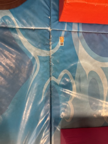 1427480-12 Lekland med hinderbana och rutschkanor - SPI Global Play