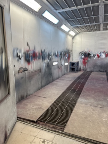 1305232-5 Komplett billackeringsanläggning med ventilationssystem och separat teknikrum