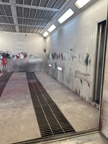 1305232-4 Komplett billackeringsanläggning med ventilationssystem och separat teknikrum