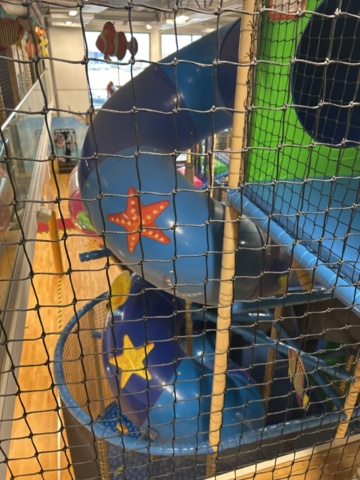 1427480-41 Lekland med hinderbana och rutschkanor - SPI Global Play