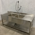 1406584-2 Stainless steel bench with shower head