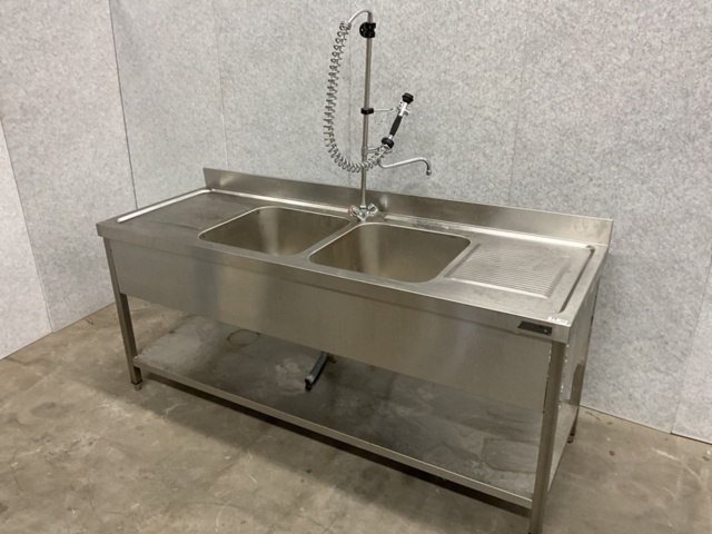 1406584-2 Stainless steel bench with shower head
