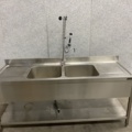1406584-5 Stainless steel bench with shower head