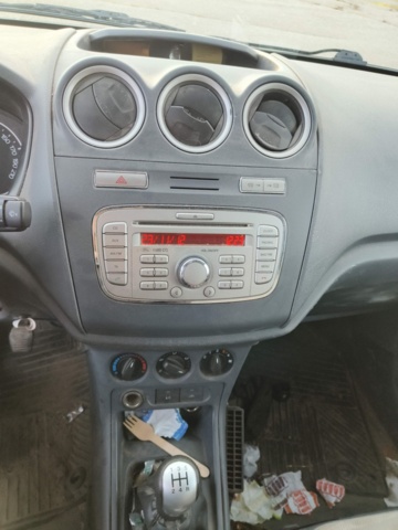 1401012-51 Ford Transit Connect T220 1.8 TDCi -2012 Reparationsobjekt