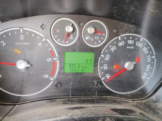 1401012-57 Ford Transit Connect T220 1.8 TDCi -2012 Reparationsobjekt