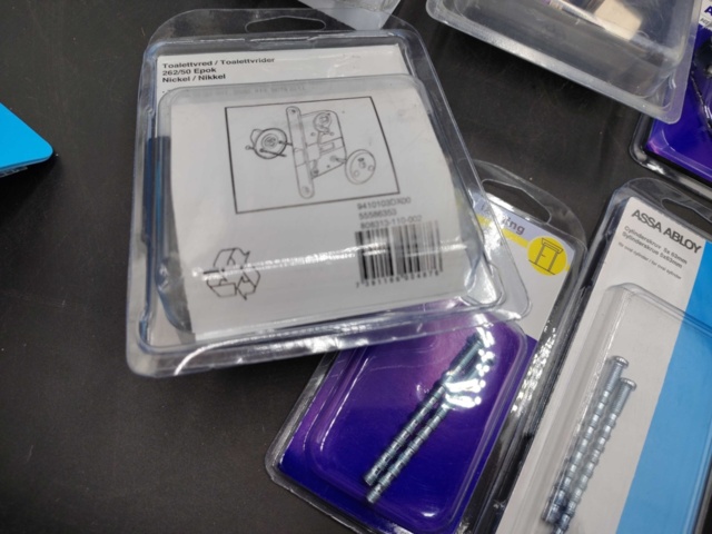 1442743-9 Door and window fittings - Assa Abloy