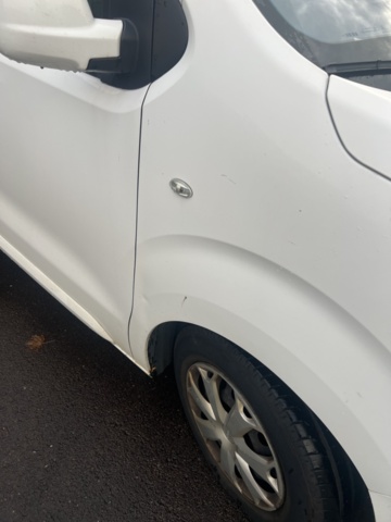 1351350-16 Skåpbil Opel Vivaro IP 2.0 Automatisk, 122hk -2020