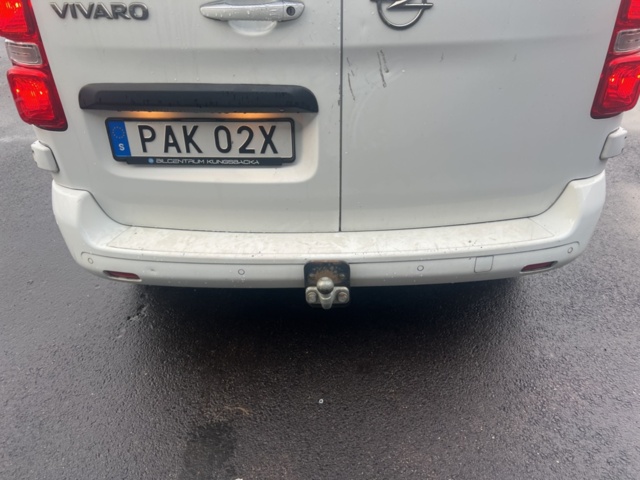 1351350-24 Skåpbil Opel Vivaro IP 2.0 Automatisk, 122hk -2020