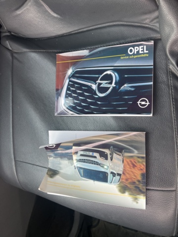 1351350-40 Skåpbil Opel Vivaro IP 2.0 Automatisk, 122hk -2020