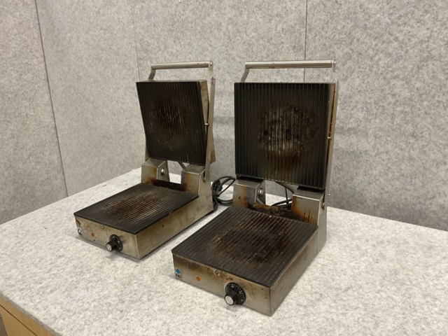 1406595-1 Klämgrillar 2 st - FKI