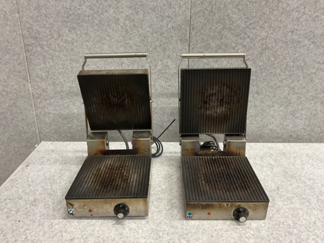 1406595-7 Klämgrillar 2 st - FKI