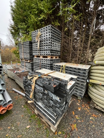 5pcs Pallets Molding System Peri - PS Auction - We value the future ...