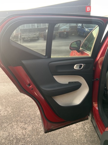 1431354-21 Volvo XC40 T4 Geartronic, 190hk -2020