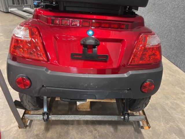 1443074-12 Promenadskoter - Svart & röd