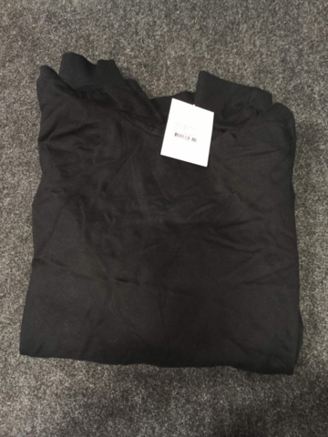 1441134-7 9 st Klädesplagg, Strl S